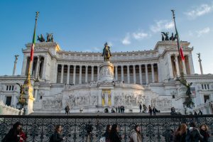 Xiaomi назначава две жени висши ръководители едновременно за първи път · TechNode