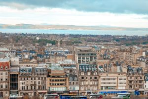 Китай и Канада се съгласяват да проведат икономически и финансов стратегически диалог през втората половина на тази година