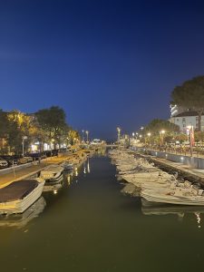 Zhongshan в челните редици на „магическите“ иновации