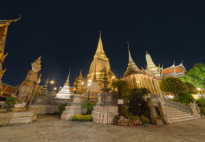 Хуманоидният робот Optimus от второ поколение на Tesla дебютира днес на Световната AI конференция в Шанхай през 2024 г. · TechNode