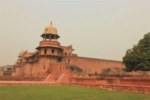 Глобални влиятелни хора изследват конфуцианската култура в Свещената земя Нишан