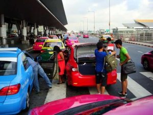 Bangkok Airport Transfer: Transportation Options {Review}