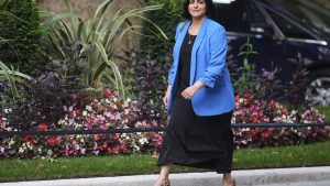 Outlander отваря предварителна регистрация · TechNode