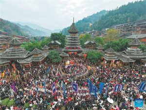 Новогодишните традиции на Донг са основна атракция