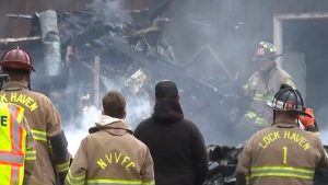 Майка, 6 деца загинаха при експлозия и пожар в селски дом в Пенсилвания