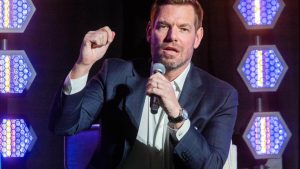 Суоуел ще напусне Конгреса на САЩ след обвинения в сексуално поведение